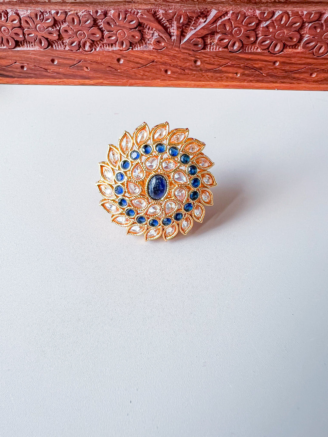 Santusha ring