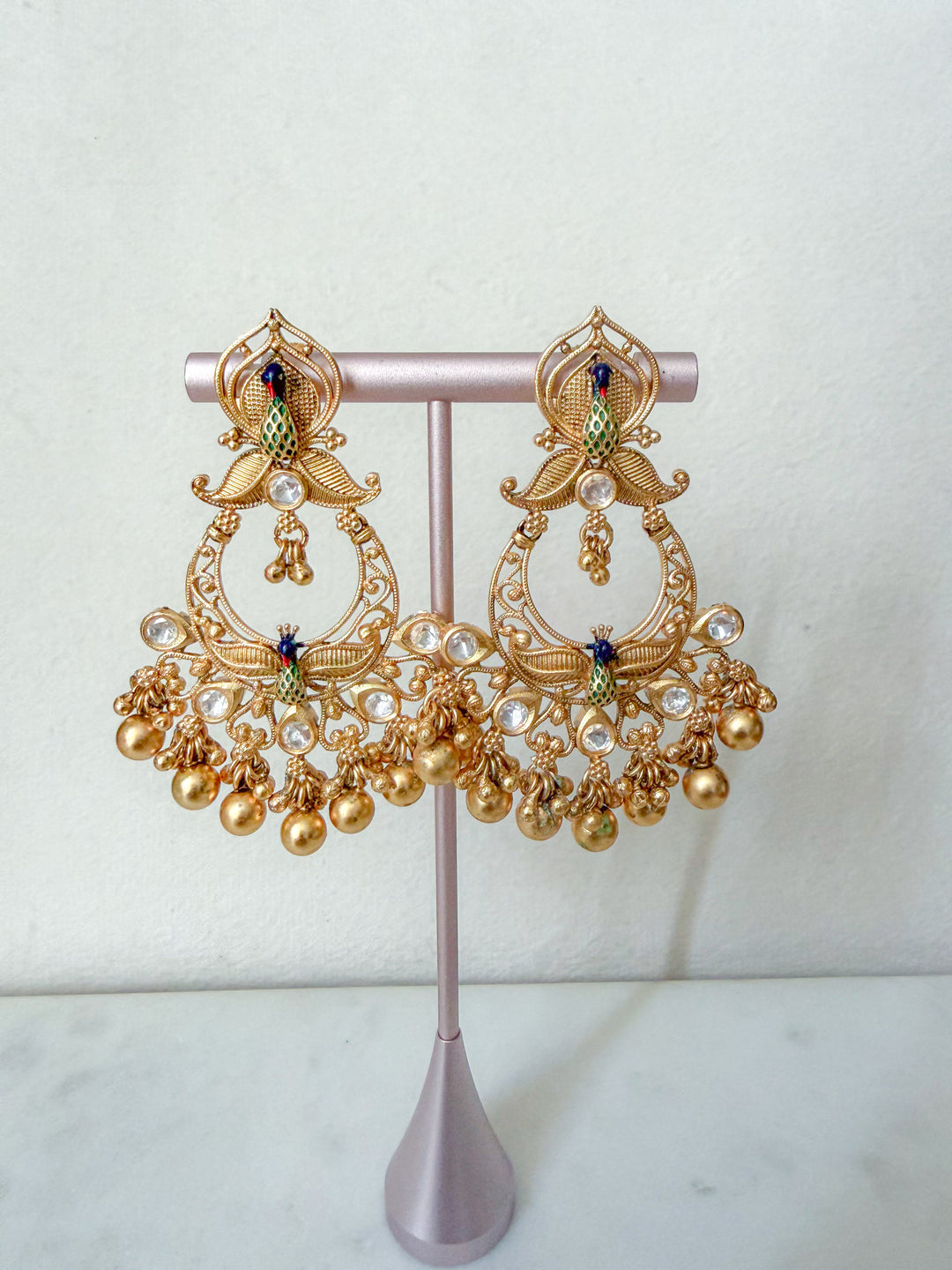 Nainika chandbali’s goud