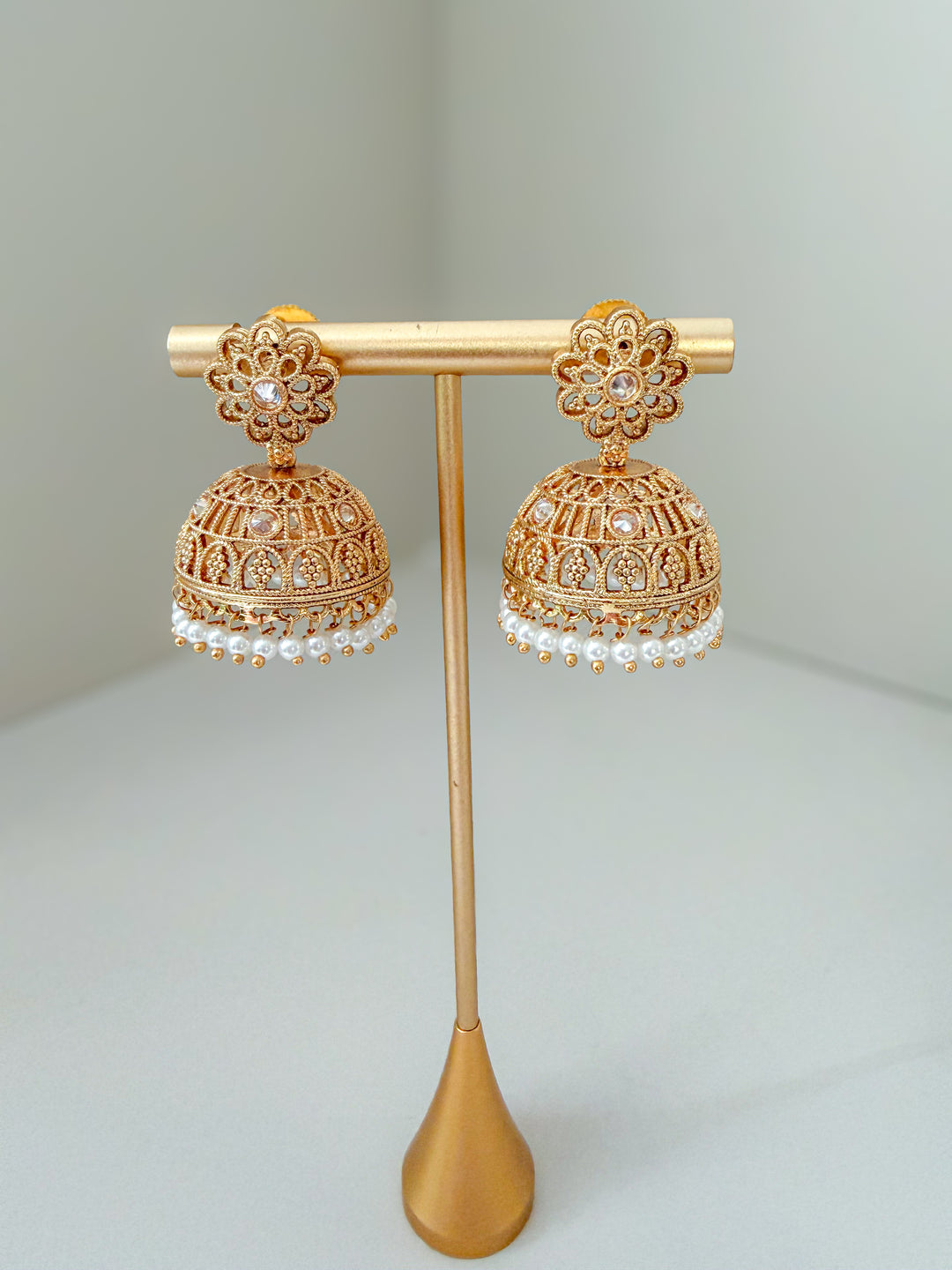 Nirvi jhumka’s goud