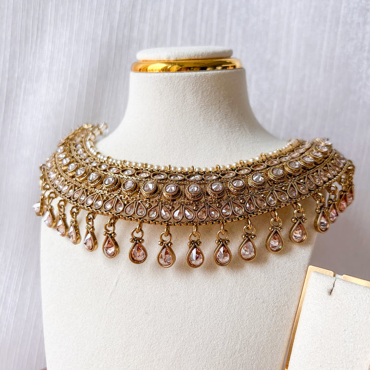Aashvi set