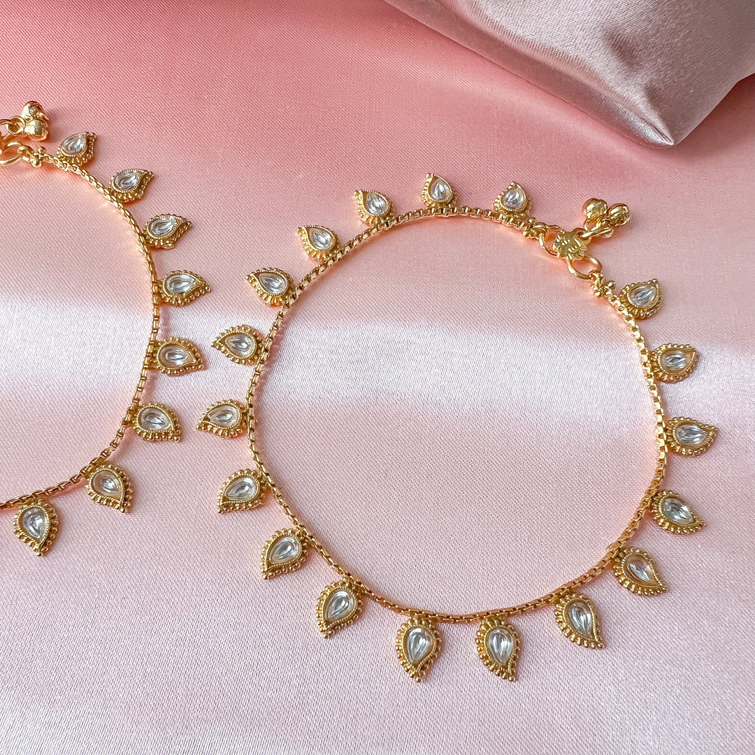Indiase enkelsieraden goud