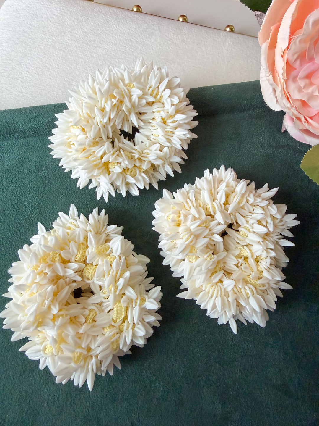 Rania gajra scrunchie