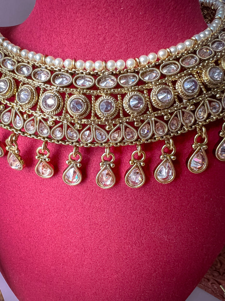 Aashvi set