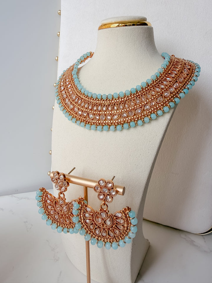 Vaneeta set
