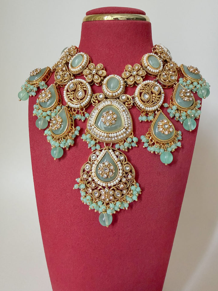 Nidhi Indiase kundan sieradenset mintgroen