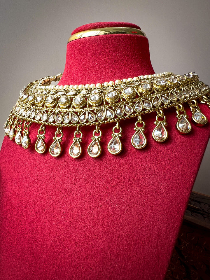 Aashvi set