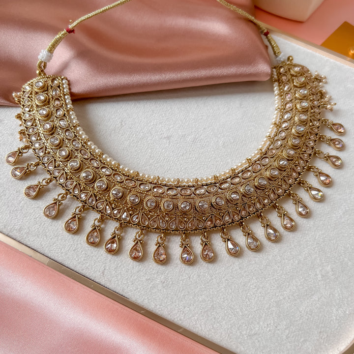Aashvi set