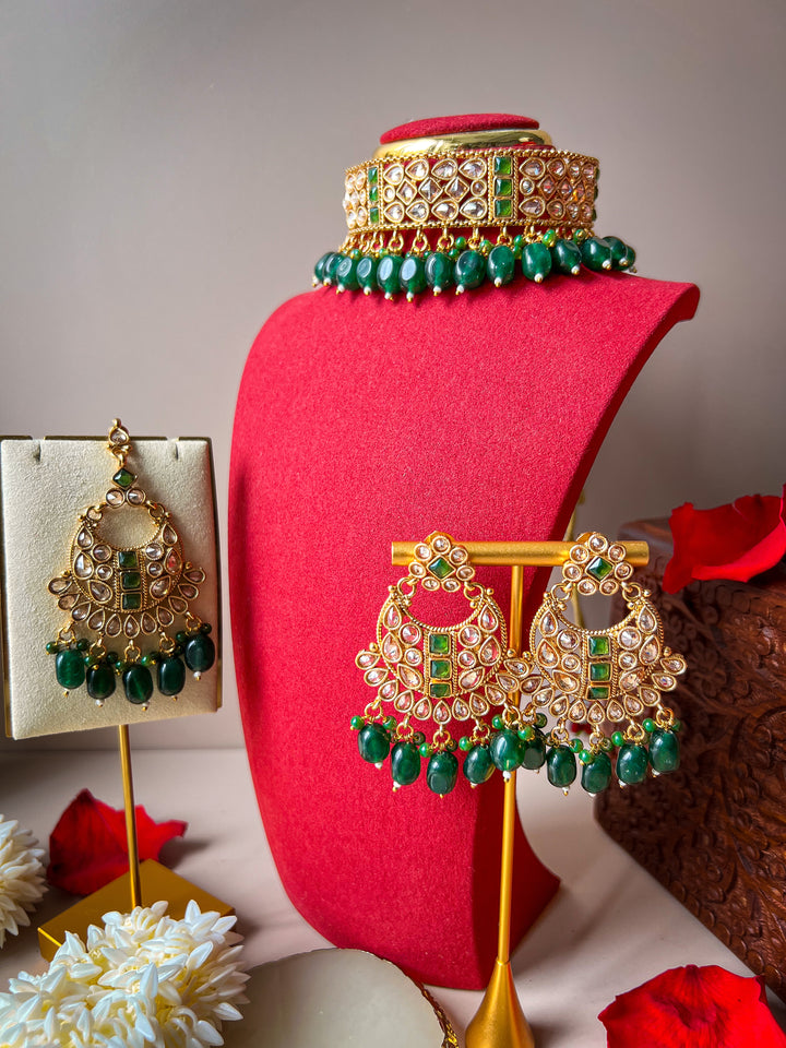 Arnisha set