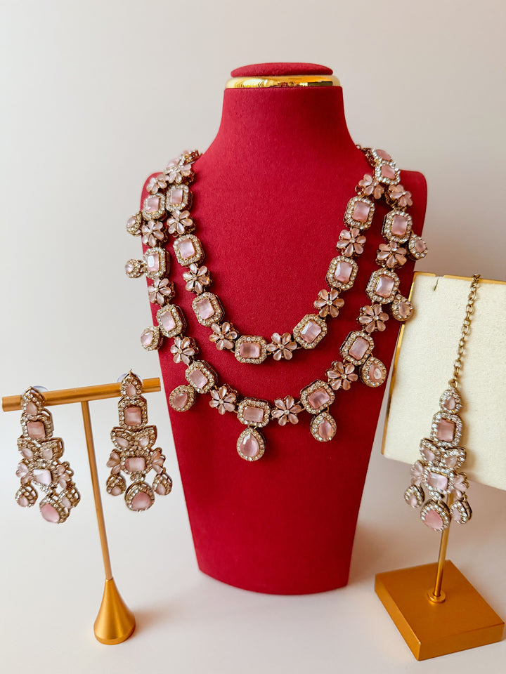 Ashika Indiase sieraden lichtroze