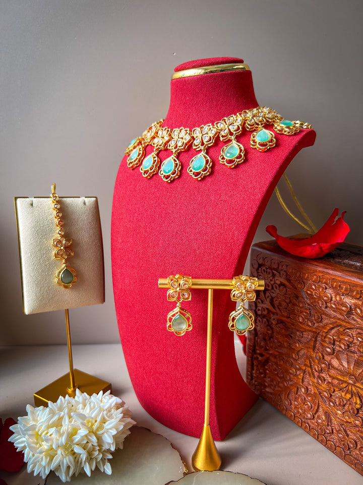 Arohi set