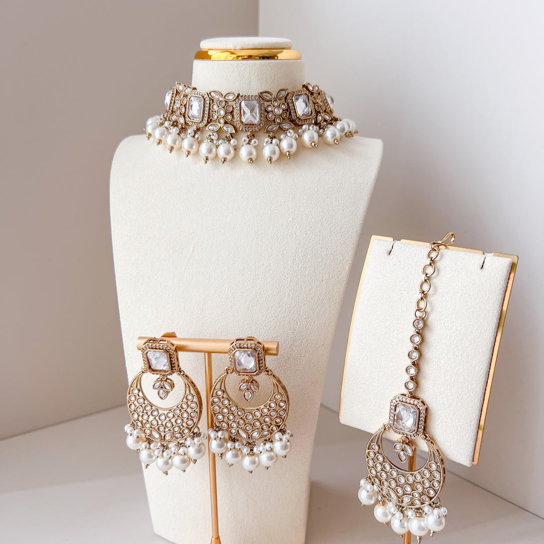 Indiase sieradenset met choker en chandbali oorbellen