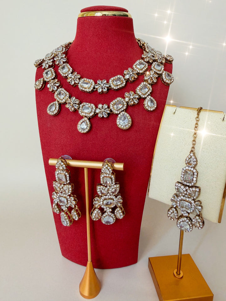 Tamanna set met champagne stenen
