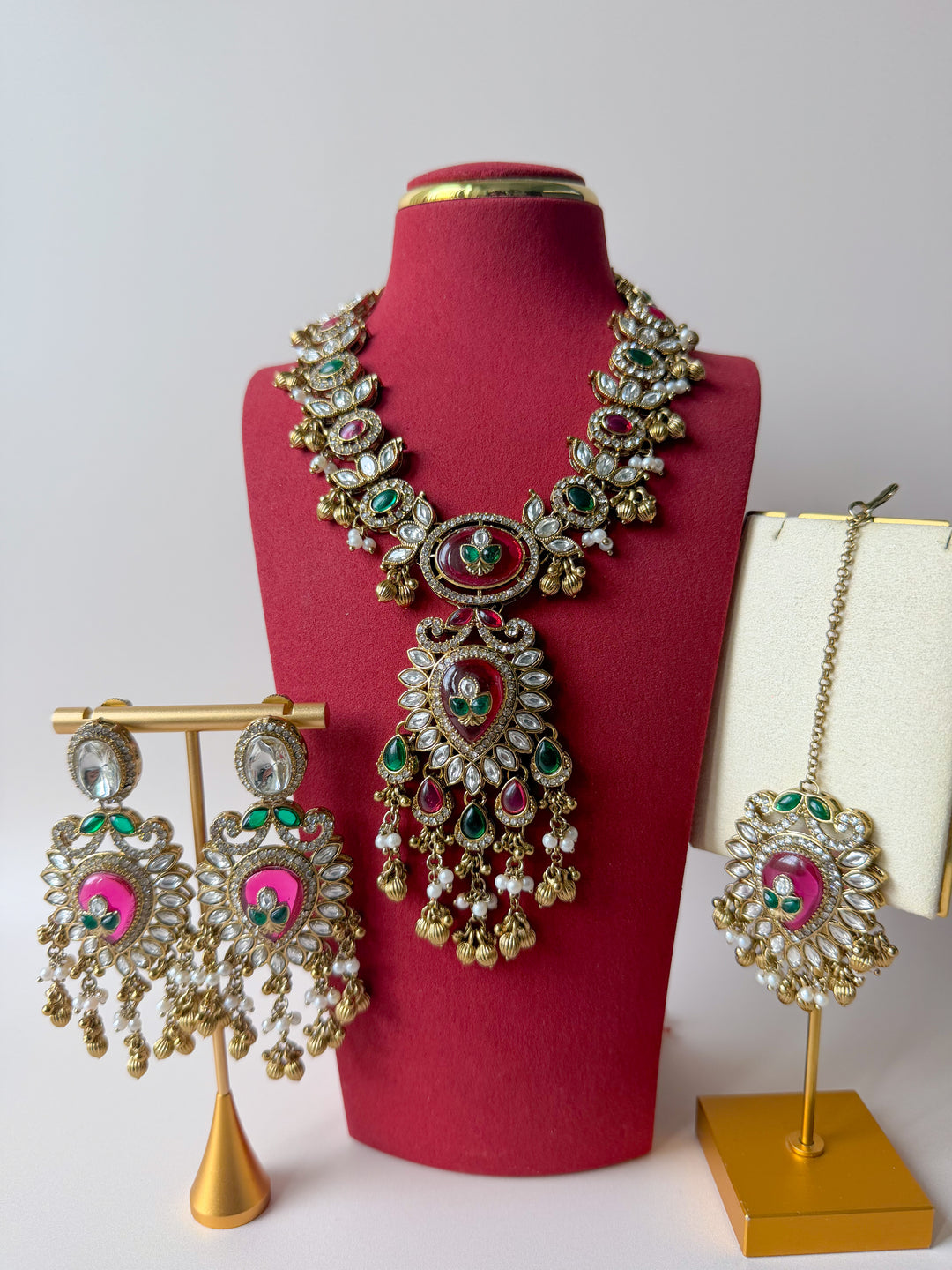 Avani Indiase sieraden fuchsia
