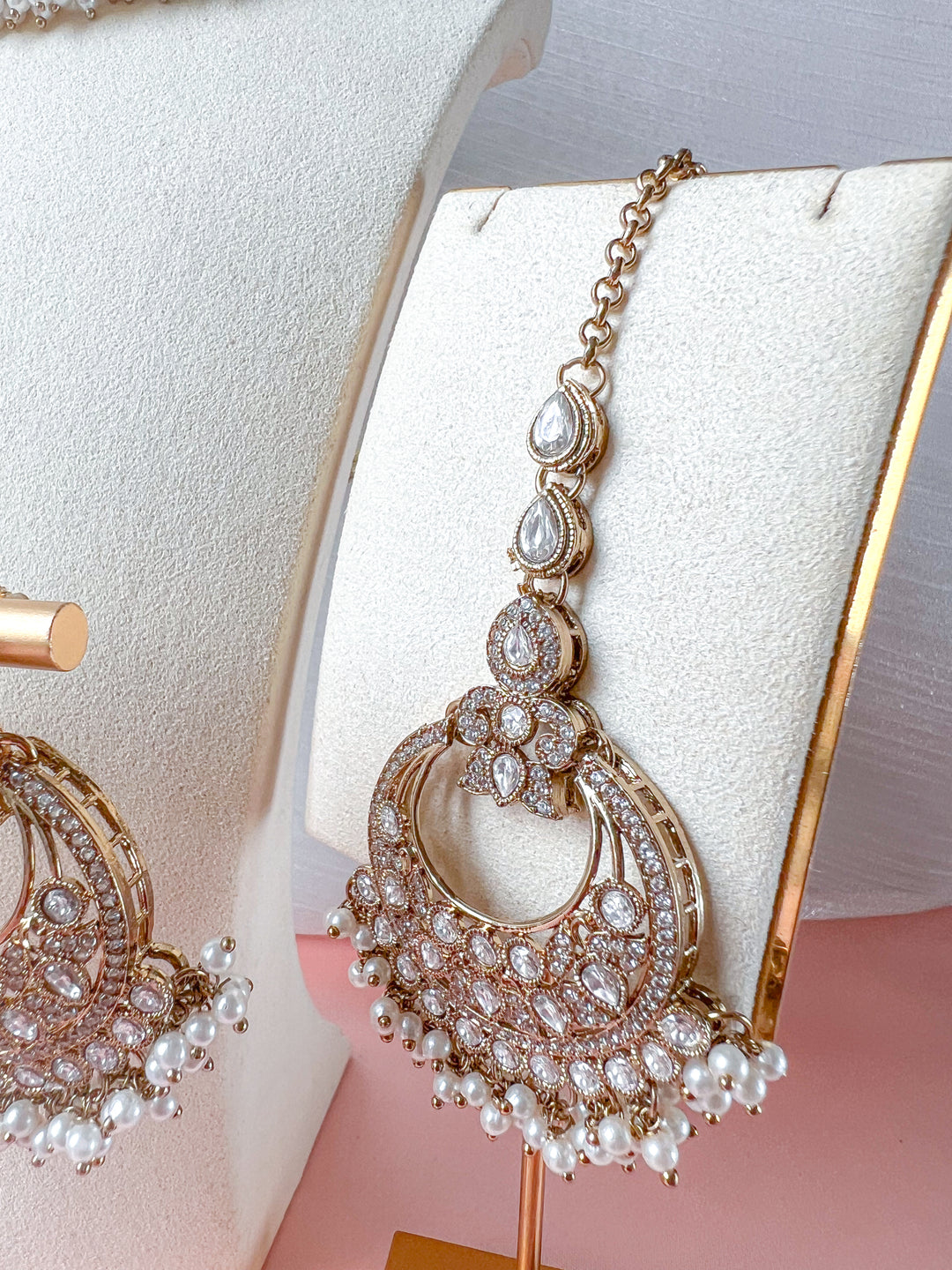 Praveena set