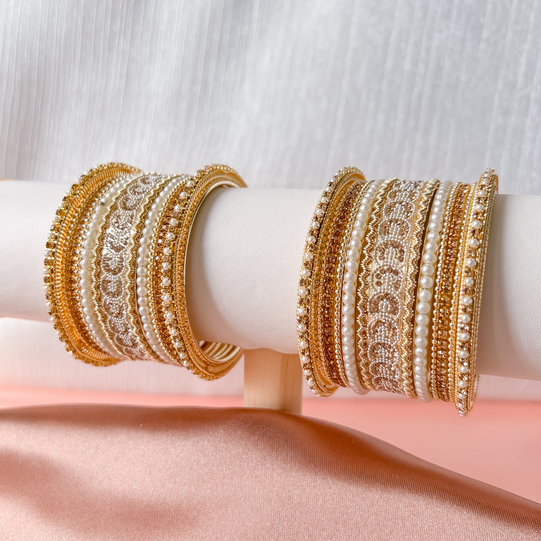 Goudkleurige Indiase armbanden