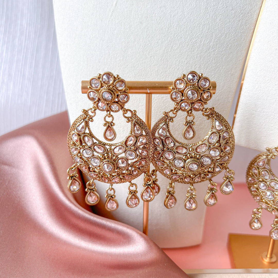 Aashvi set