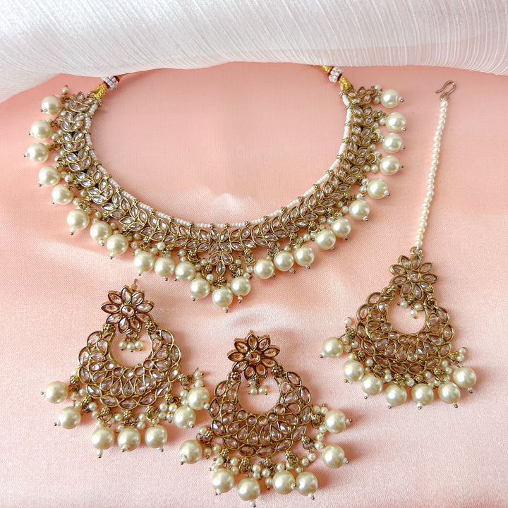 Eesha set