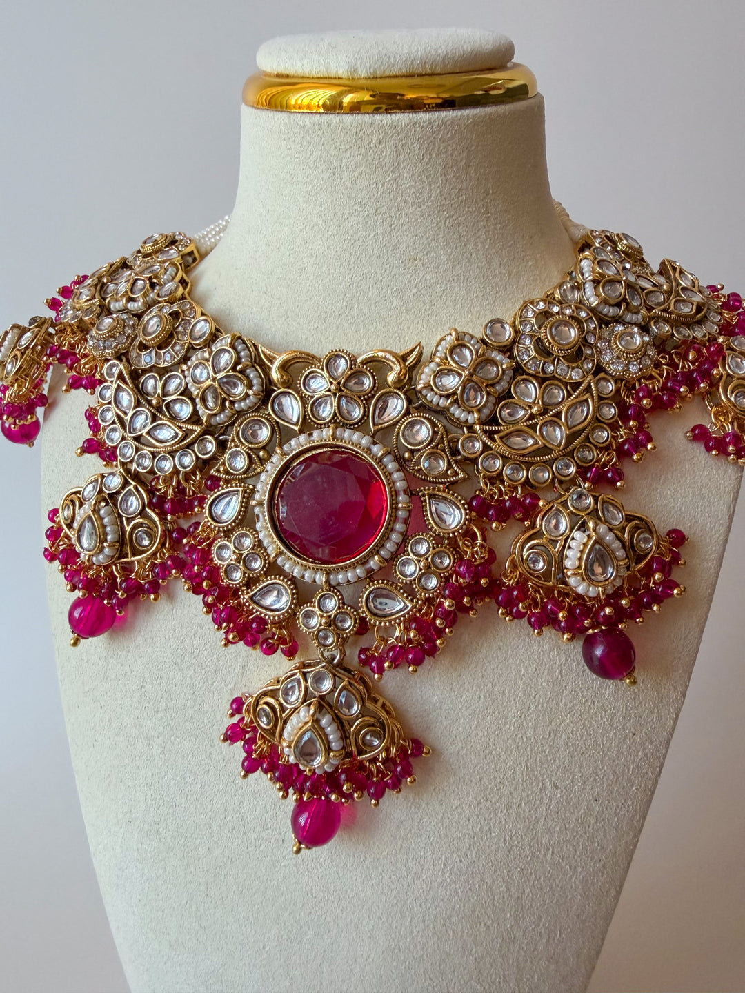 Sharina Indiase kundan sieradenset fuchsia