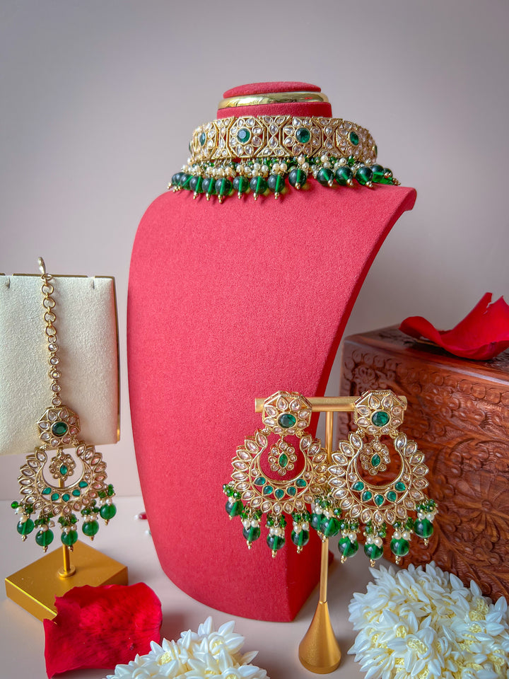 Avanya set