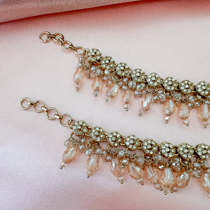 Nayantri oorbelketting