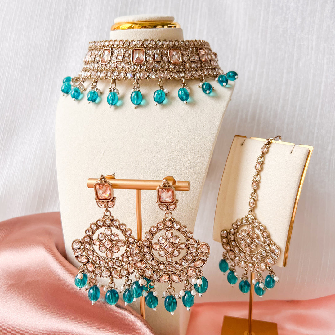 Indiase sieradenset met turquoise kralen