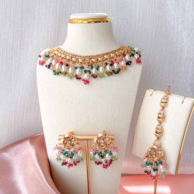 Monisha set
